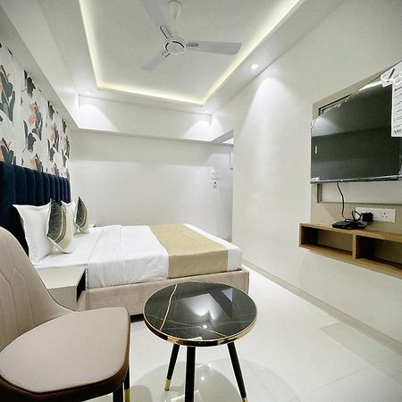 The Orion - Premium Apartments Mumbai Exterior photo
