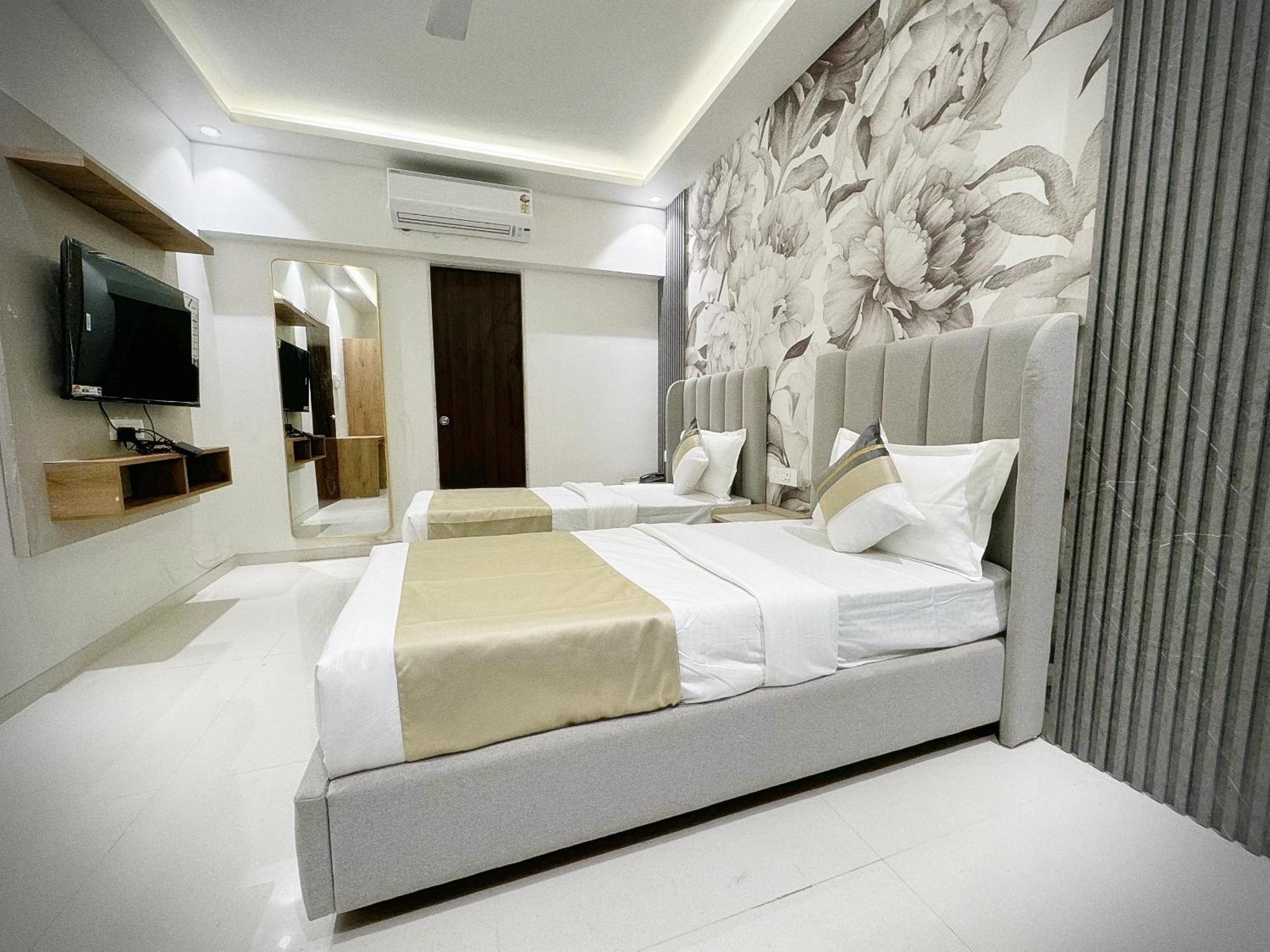 The Orion - Premium Apartments Mumbai Exterior photo