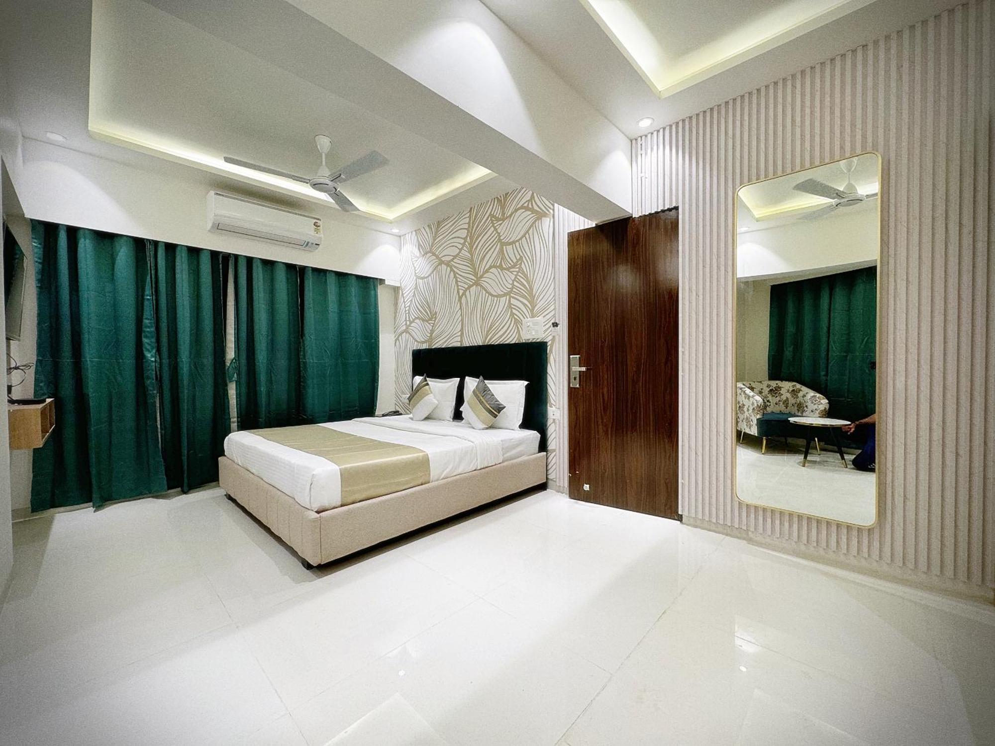 The Orion - Premium Apartments Mumbai Exterior photo